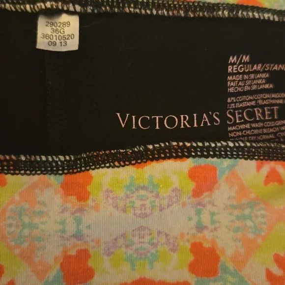 VICTORIA'S SECRET VINTAGE Y2K FOLD OVER YOGA PANTS - Picture 2 of 2